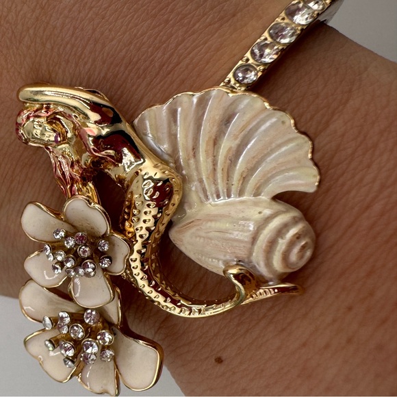 Betsey Johnson Mermaid Bracelet - Picture 4 of 8